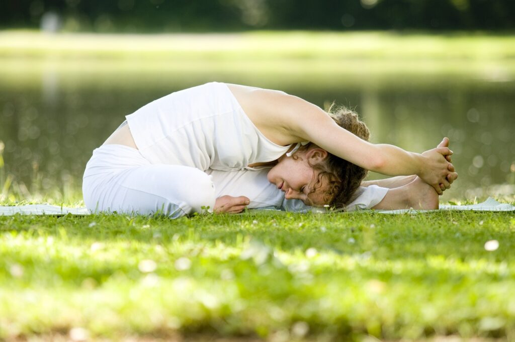 6 Amazing Yoga Moves for Fitness & Flexibility
